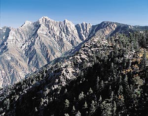 Cañon Tajo y escarpado oriental de la sierra de Juárez, Foto copyright Bill Evarts